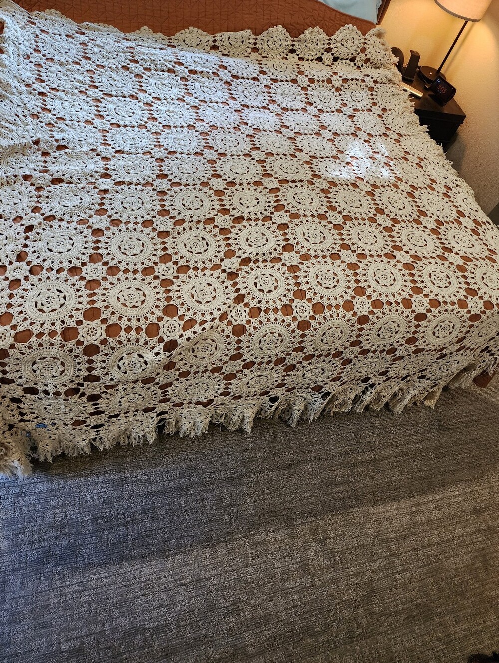 Crocheted Floral Bed Topper Bedspread‎ Grannycore Handmade Cream Queen Size